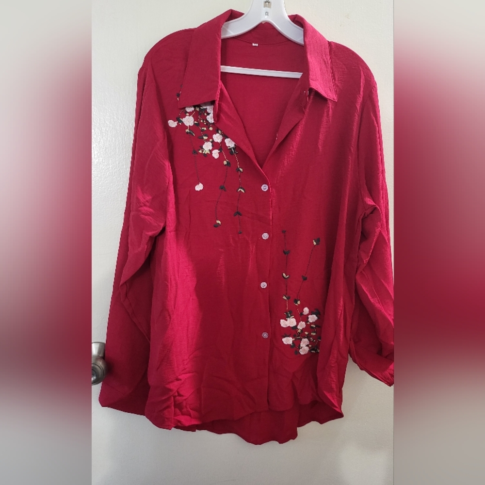Women's Red Floral Embroidered Top Xl